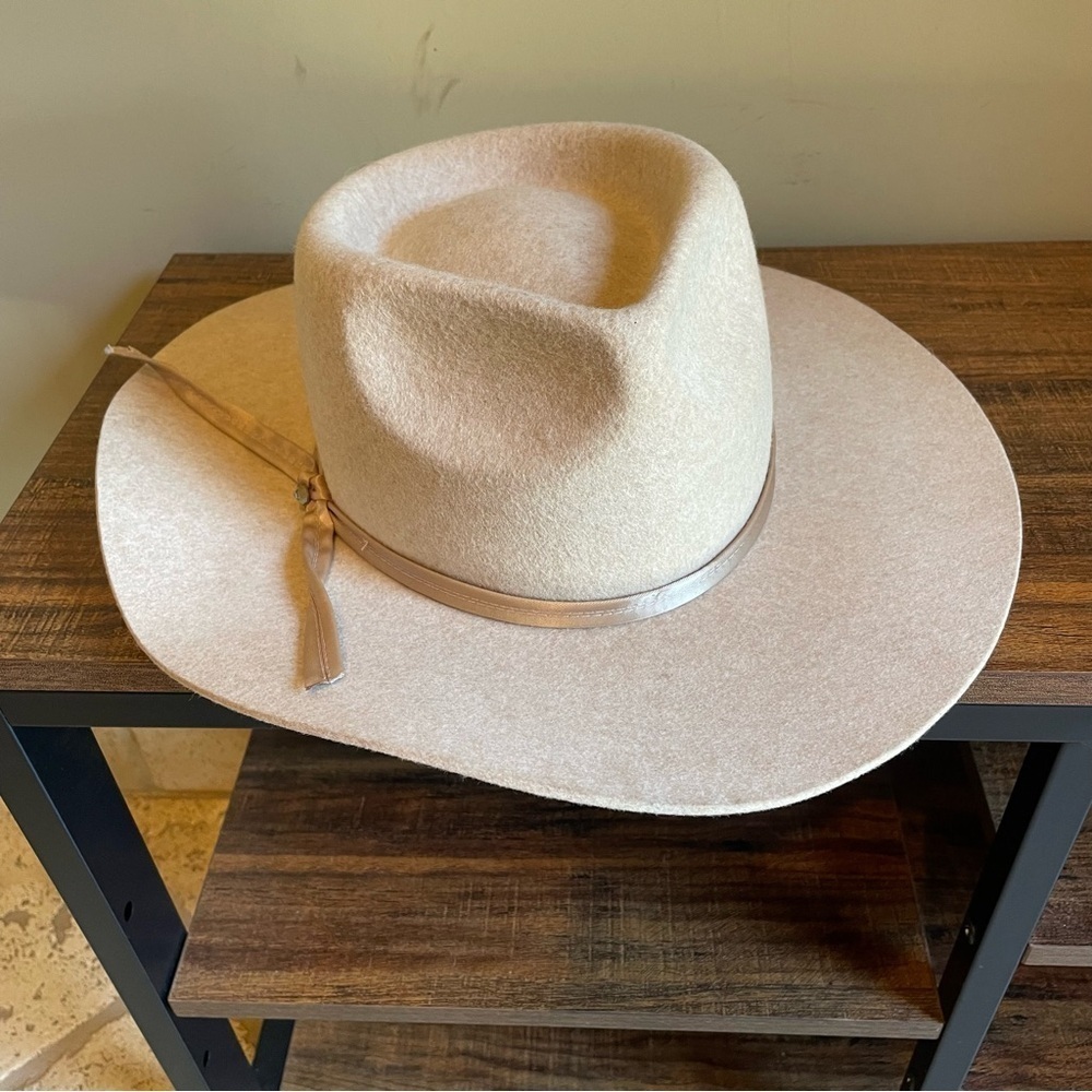 Glitzy Bella Hat
